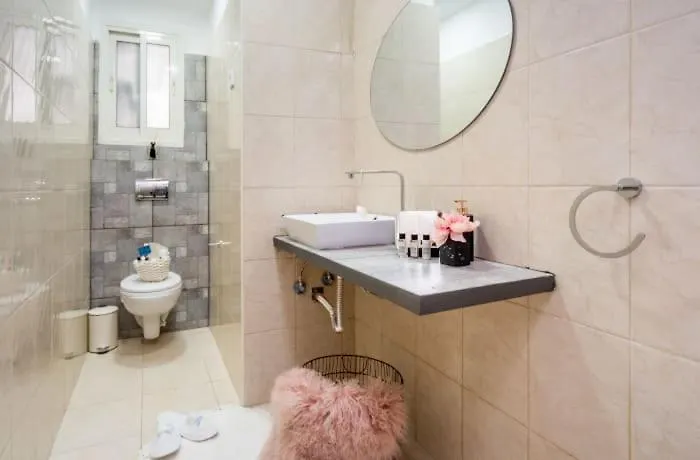 Appartement à 2 Chambres à Coucher