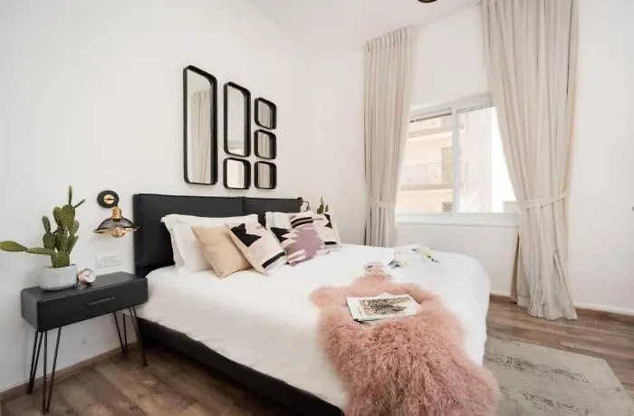 Appartement à 2 Chambres à Coucher